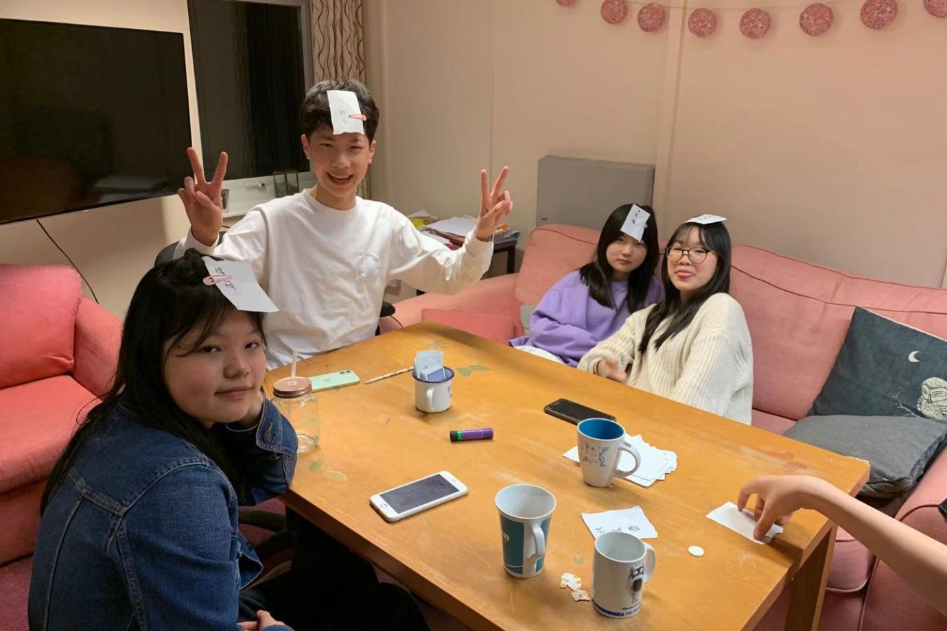 Read more about the article Parents Appreciate Connexcel’s Extra Work during Lockdown